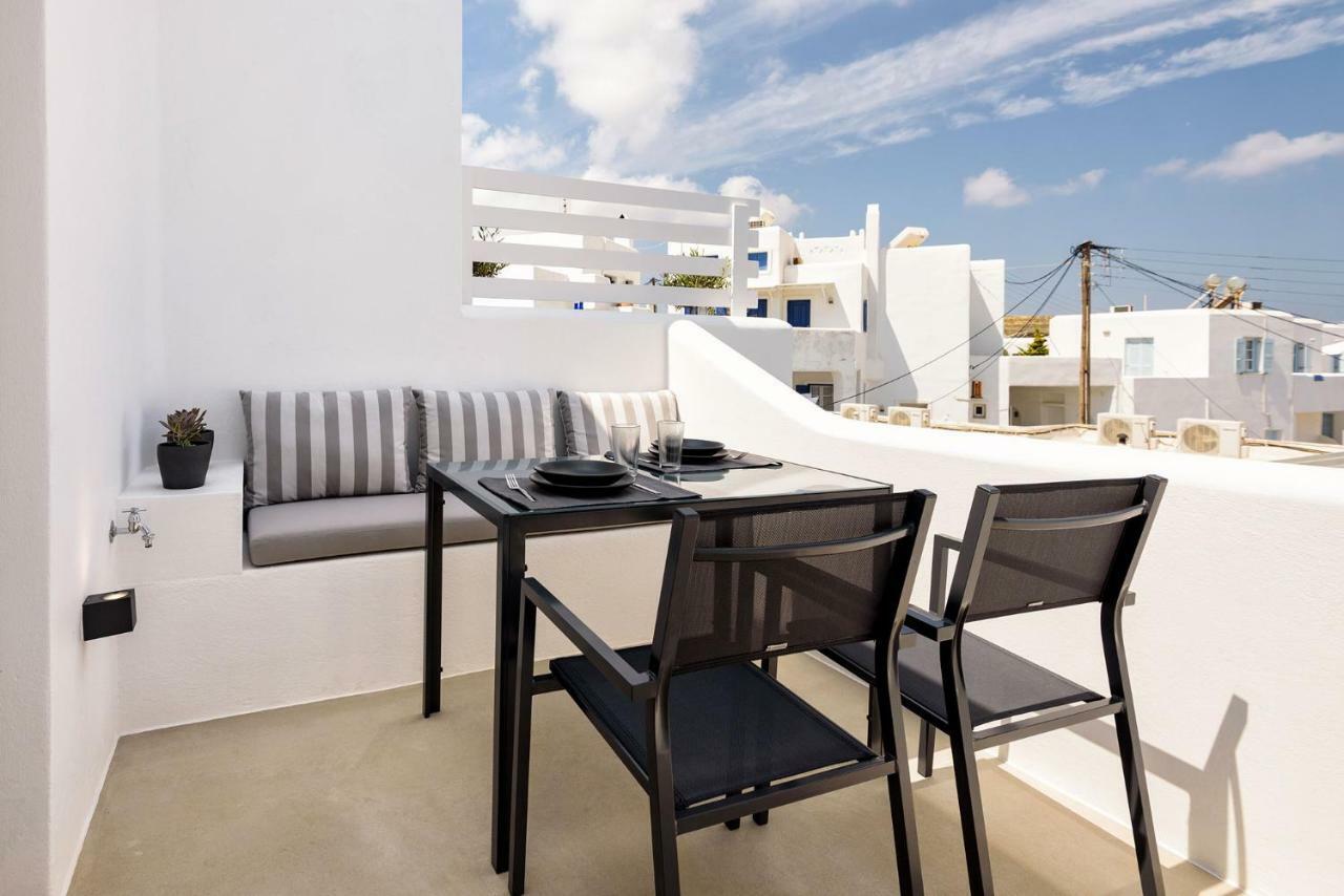 Peven Suites Naousa Quarto foto