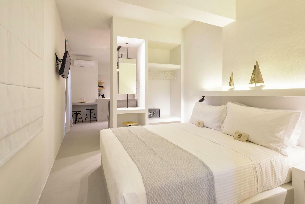 Peven Suites Naousa Quarto foto